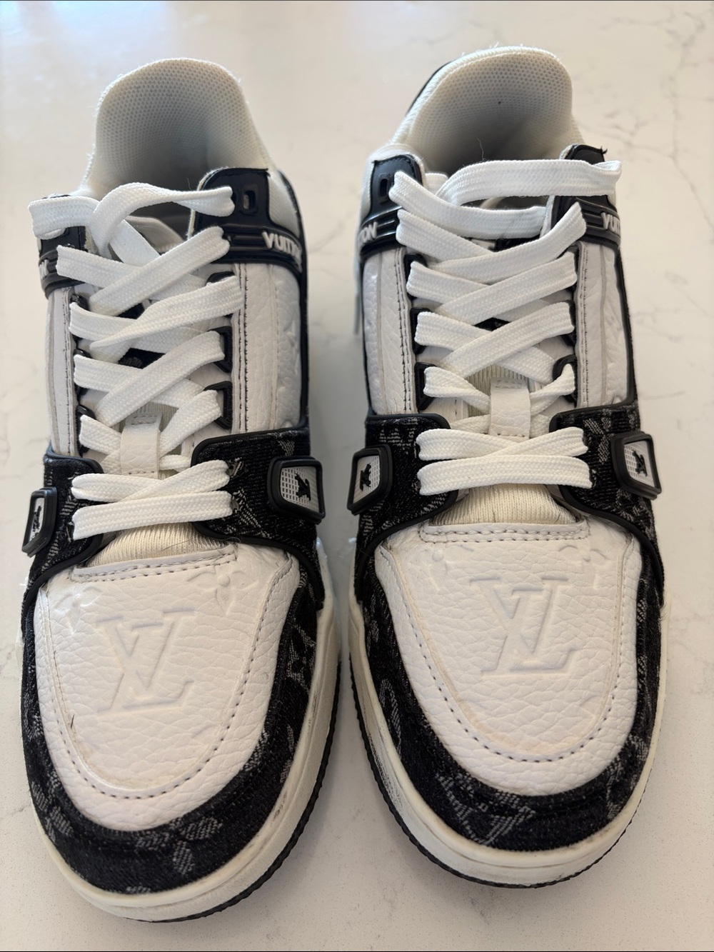 Louis Vuitton White & Black Men’s Low-Top Sneakers